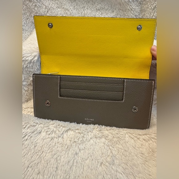 EUC Céline Long Flap Pebble Calfskin Leather Wallet in Grey/Yellow - Picture 3 of 15